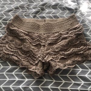 Woman’s shorts in tan! Like new!